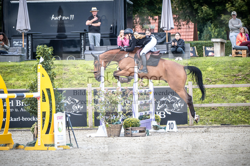 DOS_3887 | Entdecke hochwertige Reitturnierfotos von Foto Oger. Professionell, emotional und authentisch – jetzt Lieblingsmomente im Shop bestellen. - Realisiert mit Pictrs.com