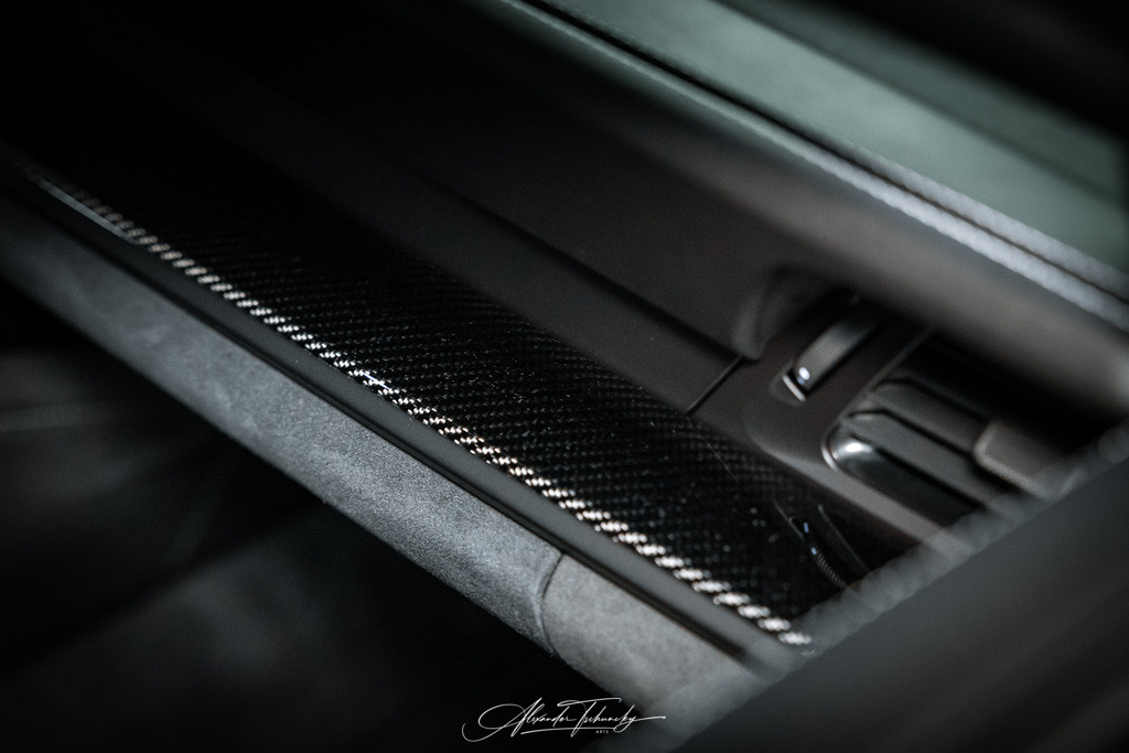 R6PZ3584 _AL | Entdecken Sie die faszinierende Welt von Alexander Tschuncky Arts: Kreative Fotografie, atemberaubende Automobilkunst und hochwertiger Bilderdruck. Lassen Sie sich inspirieren! - Realisiert mit Pictrs.com