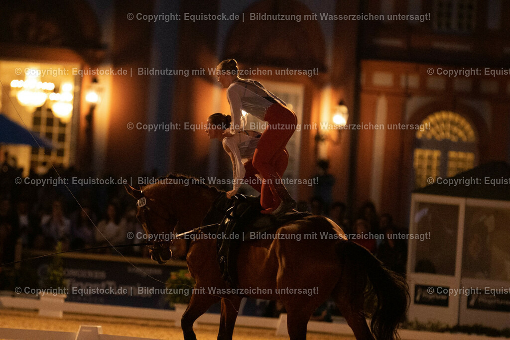 20230527_Voltigieren_NASPA_Flutlicht_0717 | equistock