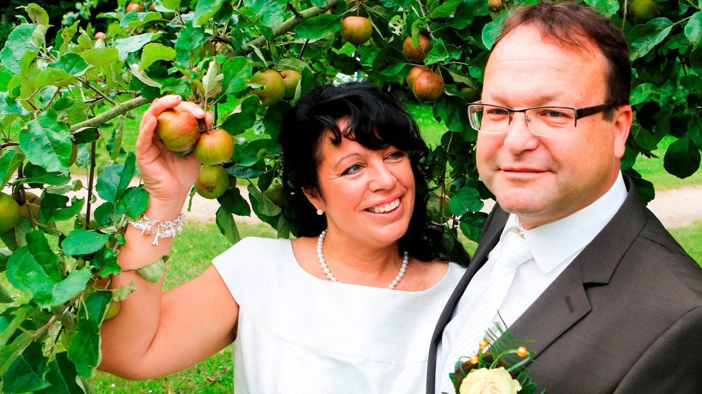 top-top.de Hochzeiten137 | Foto, Video, Fotografie, Videografie, Fotobox, DJ, Discjockey, Musik, Musikbox, Veranstaltung, Photobooth, Amazon, Ebay, Buchtipp, Bestseller, Autor, Verlag, Buch, Wesel, Hamminkeln, NRW, Dinslaken, Rees, Drohne, Hochzeit, Party, Fotobox, Wesel, Fotograf