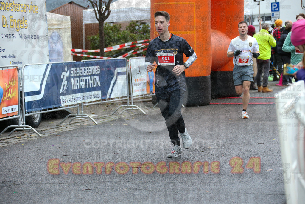 251130_1140_EX1_8208 | Sportfotografie im Rhein-Sieg Kreis, Köln, Bonn, NRW, Rheinland Pfalz, Hessen, etc. Unser Tätigkeitsfeld umfasst den Laufsport vom Volkslauf über den Marathon, Duathlon, Triathon bis zum Ultralauf wie Kölnpfad Ultra oder Schindertrail.