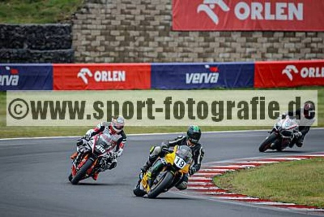 spof1730 | Professionelle Fotos von Sportveranstaltungen, aber auch Hochzeiten und anderen Events. - Realisiert mit Pictrs.com