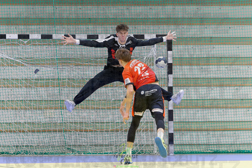 Jugendbundesliga A-Jugend; HSG Dutenhofen/Münchh. - HSG Rodgau Nieder-Roden | Jugendbundesliga A-Jugend; HSG Dutenhofen/Münchh. - HSG Rodgau Nieder-Roden am 07.12.2024 in Dutenhofen (Sporthalle Dutenhofen)Photo © 2024 - Jörg Heinrich - Realisiert mit Pictrs.com