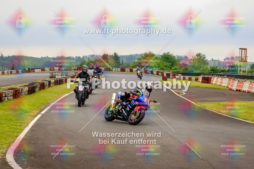 OBK-5303 | Hier findet Ihr Bilder von Touristenfahrten auf der Nürburgring Nordschleife oder von anderen Veranstaltungen die ich besucht habe. Viel Spass beim Durch Schauen 