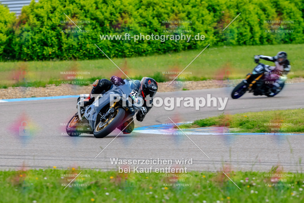 MotoTeam-8851 | Hier findet Ihr Bilder von Touristenfahrten auf der Nürburgring Nordschleife oder von anderen Veranstaltungen die ich besucht habe. Viel Spass beim Durch Schauen 