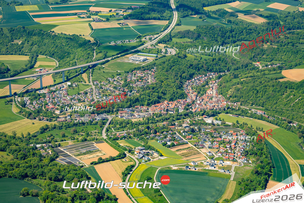 Luftaufnahme der Stadt Widdern - Die Luftaufnahme wurde 2025 vom UL-Flugzeug heraus erstellt ( keine Drohne ) - Hochauflösende Luftaufnahme - für professionelle Ausdrucke geeignet. Die Geschenkidee !Mit Lizenz und Bildrechte bestellbar