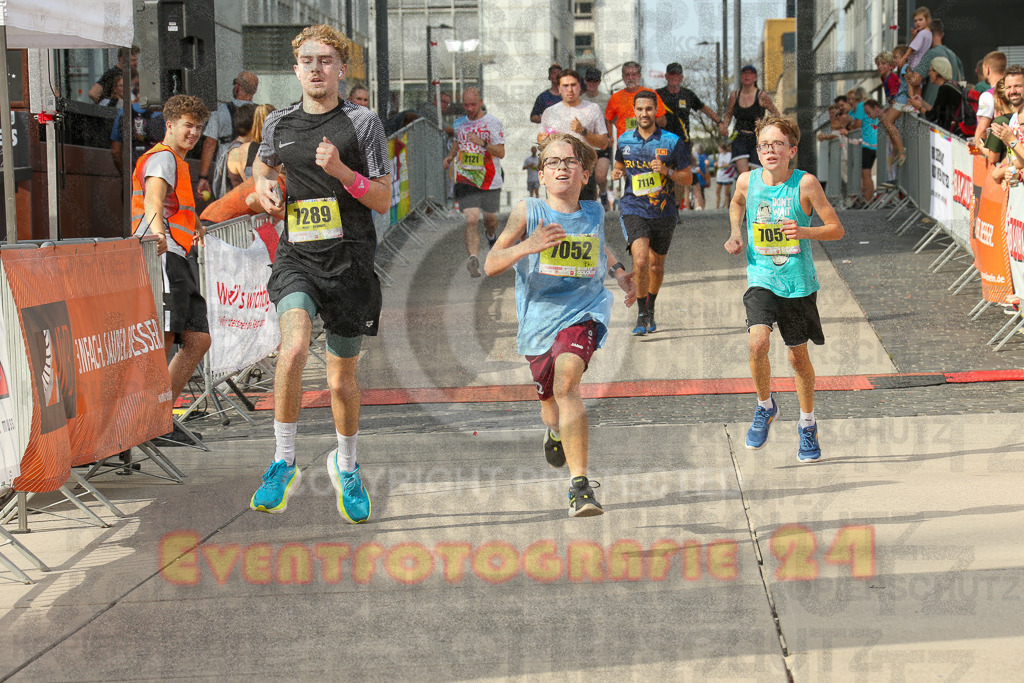 250920_1527_EX1_9501 | Sportfotografie im Rhein-Sieg Kreis, Köln, Bonn, NRW, Rheinland Pfalz, Hessen, etc. Unser Tätigkeitsfeld umfasst den Laufsport vom Volkslauf über den Marathon, Duathlon, Triathon bis zum Ultralauf wie Kölnpfad Ultra oder Schindertrail.