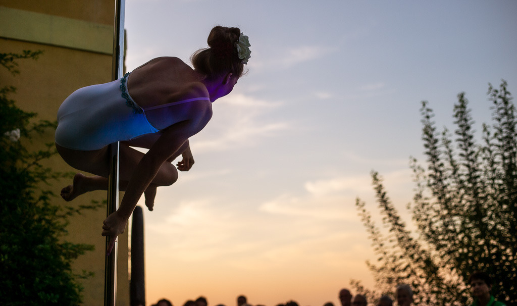 Flower Tales | Suzanne von Borsody und Kurt Holzkämper mit Lesung Flower Tales im Forte Belvedere Leisnig zum Festival Hallo Leisnig 2022. - Realisiert mit Pictrs.com