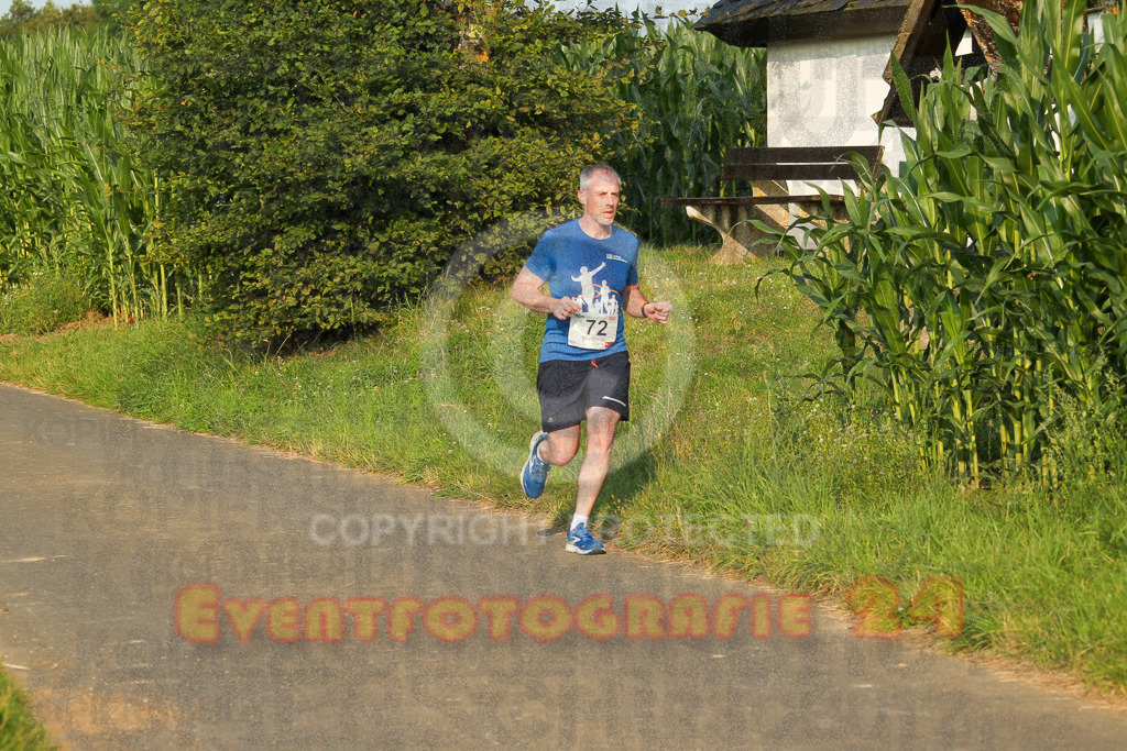 240802_1902_EV4_3137 | Sportfotografie im Rhein-Sieg Kreis, Köln, Bonn, NRW, Rheinland Pfalz, Hessen, etc. Unser Tätigkeitsfeld umfasst den Laufsport vom Volkslauf über den Marathon, Duathlon, Triathon bis zum Ultralauf wie Kölnpfad Ultra oder Schindertrail.