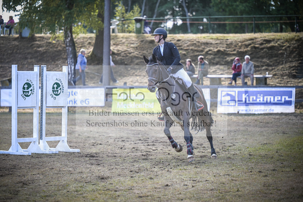 DOS_0759 | Entdecke hochwertige Reitturnierfotos von Foto Oger. Professionell, emotional und authentisch – jetzt Lieblingsmomente im Shop bestellen.Deutschlandweite Turnierfotografie. - Realisiert mit Pictrs.com