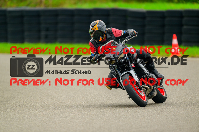 MaZZes_Fotomatrix_20241003_6007705_3398 | GELB