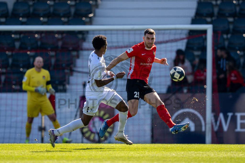 SG Sonnenhof Großaspach vs. KSV Hessen Kassel, Fussball, Regionalliga Südwest, 23. Spieltag, Saison 2025/2026, 07.03.2026 | Arbnor Nuraj (SG Sonnenhof Großaspach, #25),SG Sonnenhof Großaspach vs. KSV Hessen Kassel, Fussball, Regionalliga Südwest, 23. Spieltag, Saison 2025/2026, 07.03.2026Foto: photosbyphips/Philip Ziegler