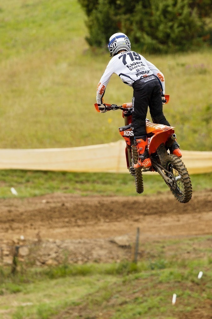 Motocross_Gerstetten_250802_5530 | Fotopresso – Sportfotografie in Heidenheim & Umgebung. Professionelle Sportfotografie für unvergessliche Momente. Dynamische Action-Shots, emotionale Szenen & hochwertige Bilder. - Realisiert mit Pictrs.com