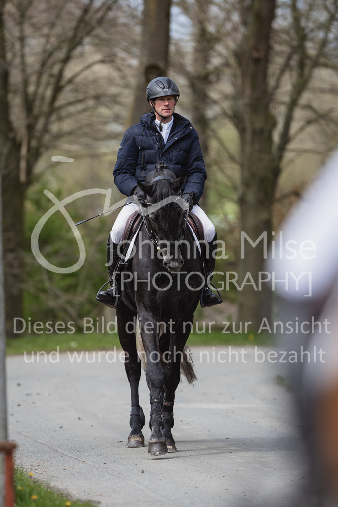 230425_Lemwerder_SprPf-A2St-302 | Deine schönsten Turniermomente als professionelle Fotos! Entdecke hochwertige Pferdesport-Fotografie im Online-Shop. Jetzt Fotos finden & bestellen!