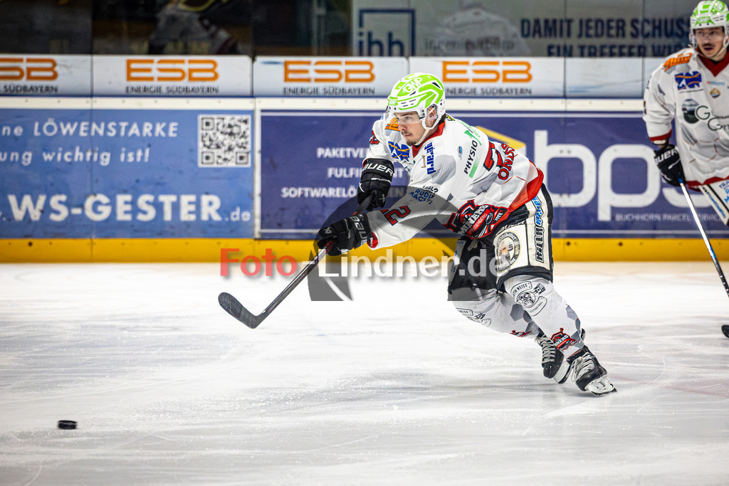 EHC Waldkraiburg LÖWEN gegen Peißenberg MINERS | Eishockey Bayernliga 2025/26 Pre-Playoff Spiel 3, EHC Waldkraiburg LÖWEN gegen Peißenberg MINERS, 20260203,Sinan ONDÖRTOGLU (MINERS 22) in Aktion,2026-02-03 in Waldkraiburg (Raiffeisen Arena), Sinan ONDÖRTOGLU (MINERS 22)Copyright: WolfgangxLindner www.foto-lindner.de