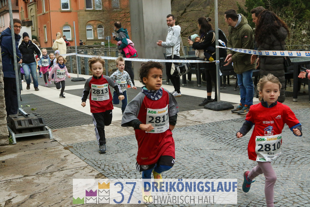 AOK JuniorCup 400m | 3Koenigslauf 2023 - Realisiert mit Pictrs.com