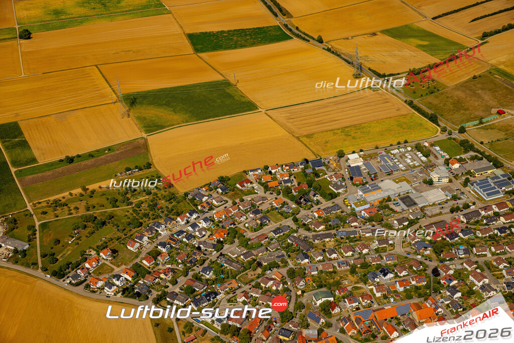 Das Luftbild zeigt : Nussdorf Eberdingen - Die Luftaufnahme wurde 2024 vom UL-Flugzeug aus erstellt ( keine Drohne ) - Hochauflösende Luftaufnahme - Für grossformatige Ausdrucke geeignet. Die Geschenkidee !Mit Lizenz und Bildrechte bestellbar