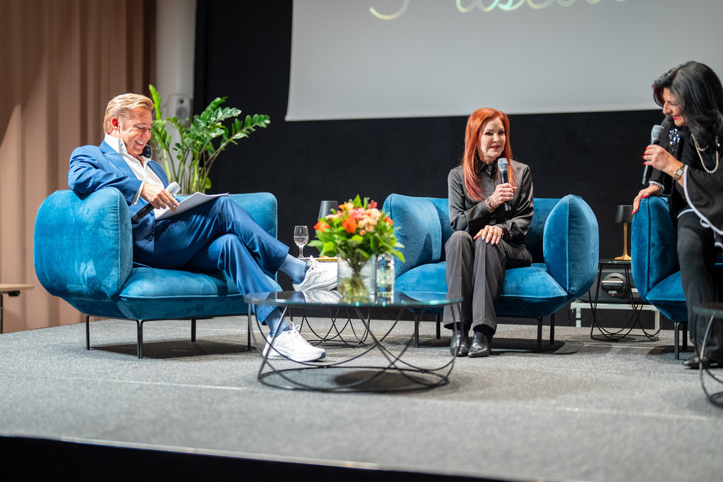039_Priscilla Presley Impressionen Fantreffen__kunzmedia.ch | OnlineShop für Bilder kunzmedia.ch