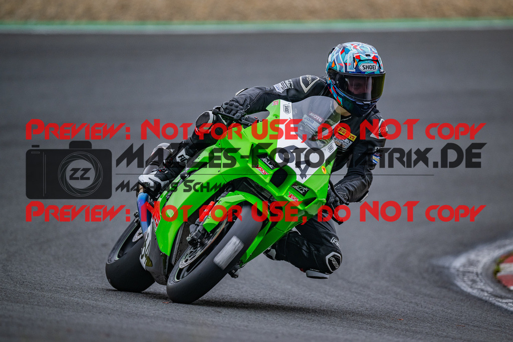 MaZZes_FotoMatrix_240531_6007705_7054 | STK