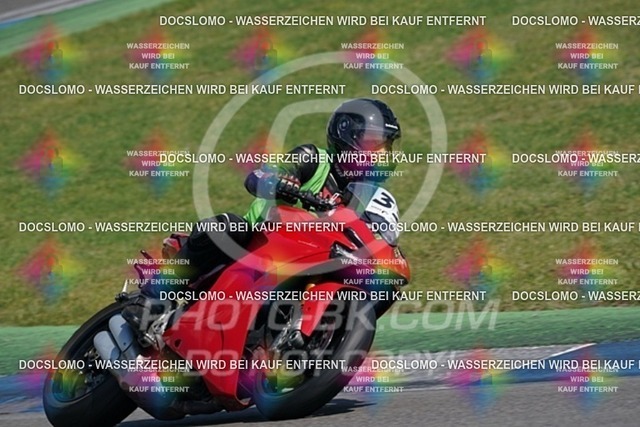 2022_05_09_PBK_13902 | Sportfotografie; SlowMotion; Video; Rennstrecke; Hafeneger; RSE; Speer; Trackday; Motorsportarena; Hockenheimring; Brno; Most; Barcelona; Valencia, Benny; Kaetzmer;