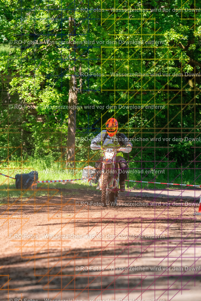 Wolfshausen 2 Lauf -555 | Sportfotografie von RO-Fotos: Motorsport, Motocross, Enduro, Laufveranstaltungen und Triathlon. Professionelle Fotos von Sportlern und Events. - Realisiert mit Pictrs.com