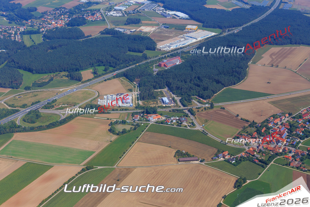 Luftbild von  Burgoberbach - Luftaufnahme wurde 2015 von https://frankenair.de mittels Flugzeug (keine Drohne) erstellt - die Geschenkidee