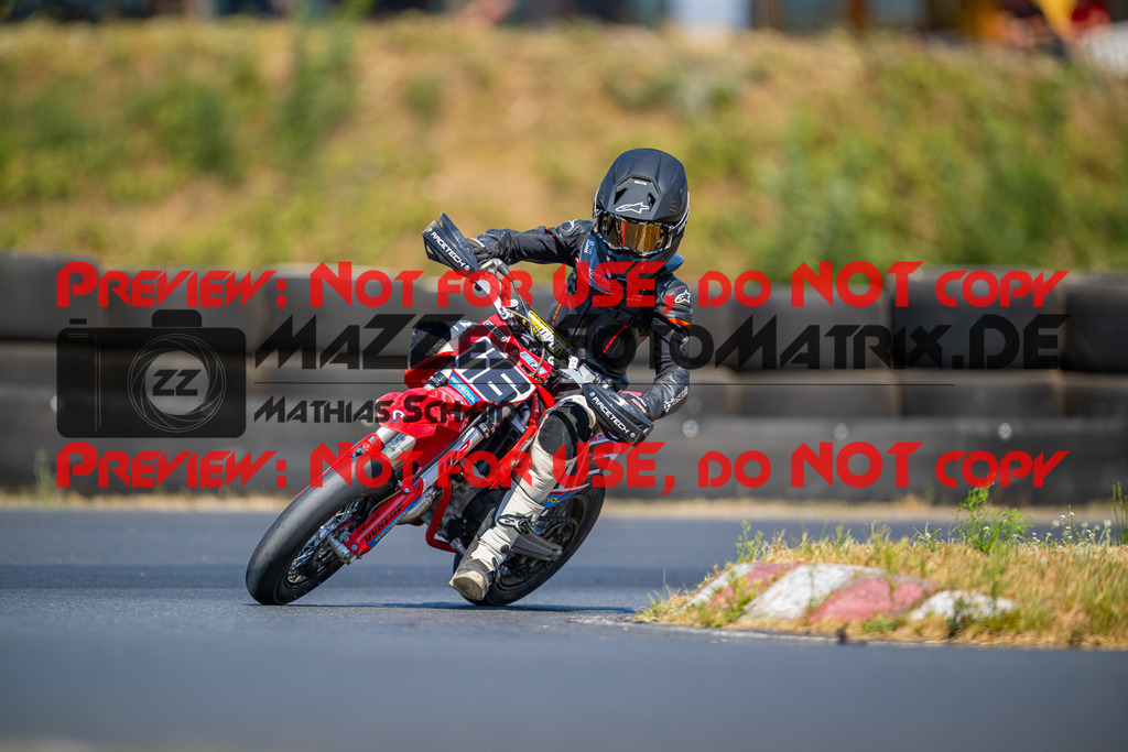 MaZZes-Fotomatrix-20260815-601986 | ROOKIES