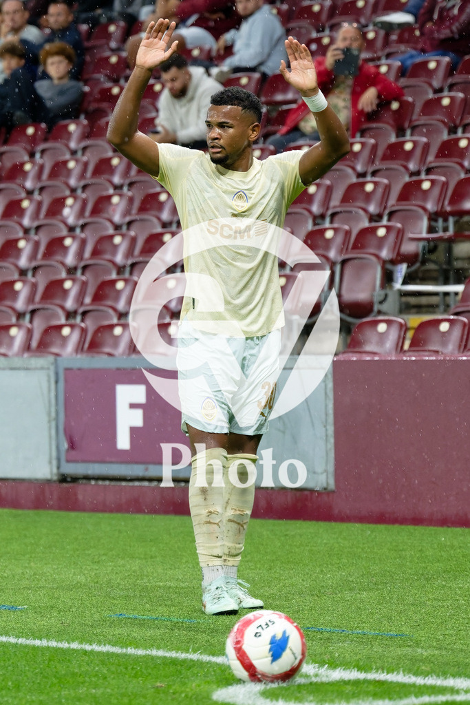 UEFA Conference League Play-offs 2nd leg - Servette FC v FC Shakhtar Donetsk | Alisson Santana (30 FC Shakhtar Donetsk) portrait (headshot/close up)  during the UEFA Conference League Play-offs 2nd leg match between Servette FC and FC Shakhtar Donetsk at Stade de Geneve in Geneva, Switzerland