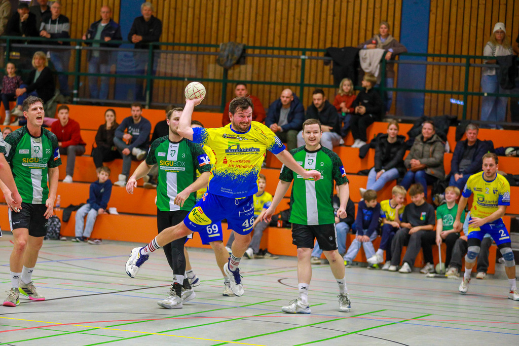 SVN_HcTvRhede_131225_124 | Bildergalerie von Sport-Ereignissen aber auch von weiteren spannenden Dingen - nicht nur vom Niederrhein. In Anlehnung an den bekannten Spruch von Hanns Dieter Hüsch heißt das Motto: "Niederrhein ist überall".  - Realisiert mit Pictrs.com