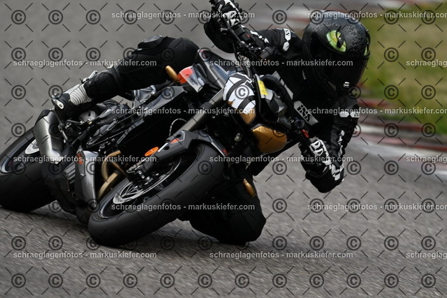 25bt02-1018 | markuskiefer.com - Realisiert mit Pictrs.com