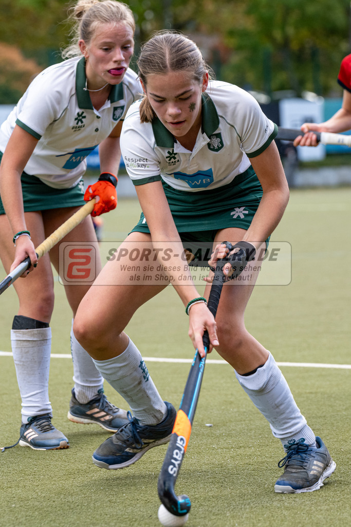 SFE_20231021_0171 | Deutsche Meisterschaft Weibliche U16 Halbfinale Uhlenhorst Mülheim - Berliner HC am 21.10.2023 in Köln (Düsseldorfer Hockeyclub 1905 e.V.), Photo: Stephan Fehrmann 2023 (Sports-Gallery)