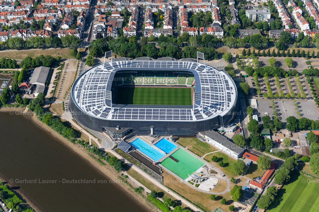 4030019 | Online-Shop für Luftbilder aus Deutschland. Seit über 45 Jahren baut Gerhard Launer das Luftbildarchiv mit unterschiedlichsten Themen stetig weiter aus.