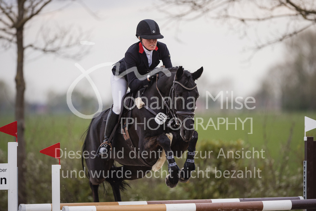 230426_HofSosath_Stil-M-685 | Deine schönsten Turniermomente als professionelle Fotos! Entdecke hochwertige Pferdesport-Fotografie im Online-Shop. Jetzt Fotos finden & bestellen!