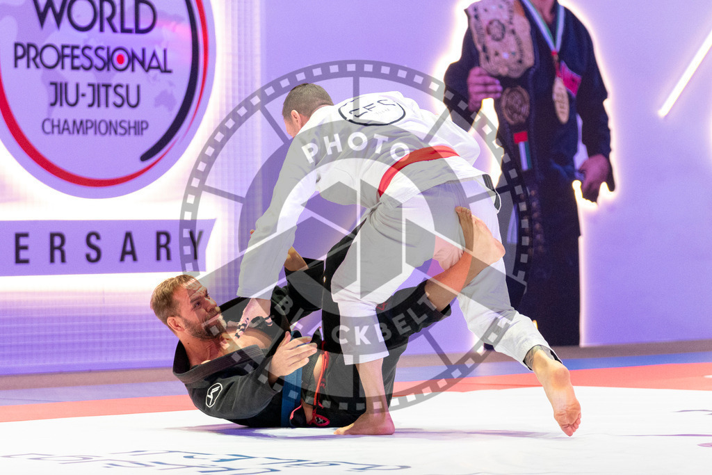 20231106PBB2506 | Fighters compete during the AJP World Master Championship in the Mubadala Arena in Abu Dhabi, Arab United Emirates, on November 6, 2023.