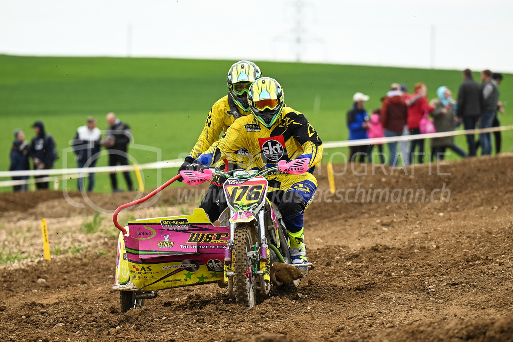 Motocross Schlatt bei Winterthur - 30. April 2023 | #176 Winkler Roland / Peter Daniel aus Feldkirch (AT) auf WSP Zabel 700 in der Kategorie Seitenwagen am Motocross Schlatt bei Winterthur, 30. April 2023. 
Instagram: @mx_schlatt | @mc_wila | @sam_schweiz
Bild: Sportfotografie Markus Aeschimann | www.markus-aeschimann.ch - Realisiert mit Pictrs.com