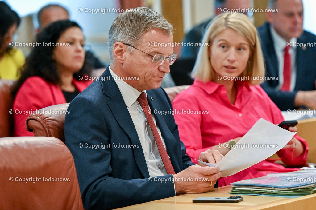 Landhaus Linz_ Promenade_ Landtagssitzung_ 15.06.2023-56 | 15.06.2023, Landhaus Linz AUT, Promenade, Landtagssitzung, im Bild LH Thomas Stelzer (VP), LH-StvIn Christine Haberlander (VP)