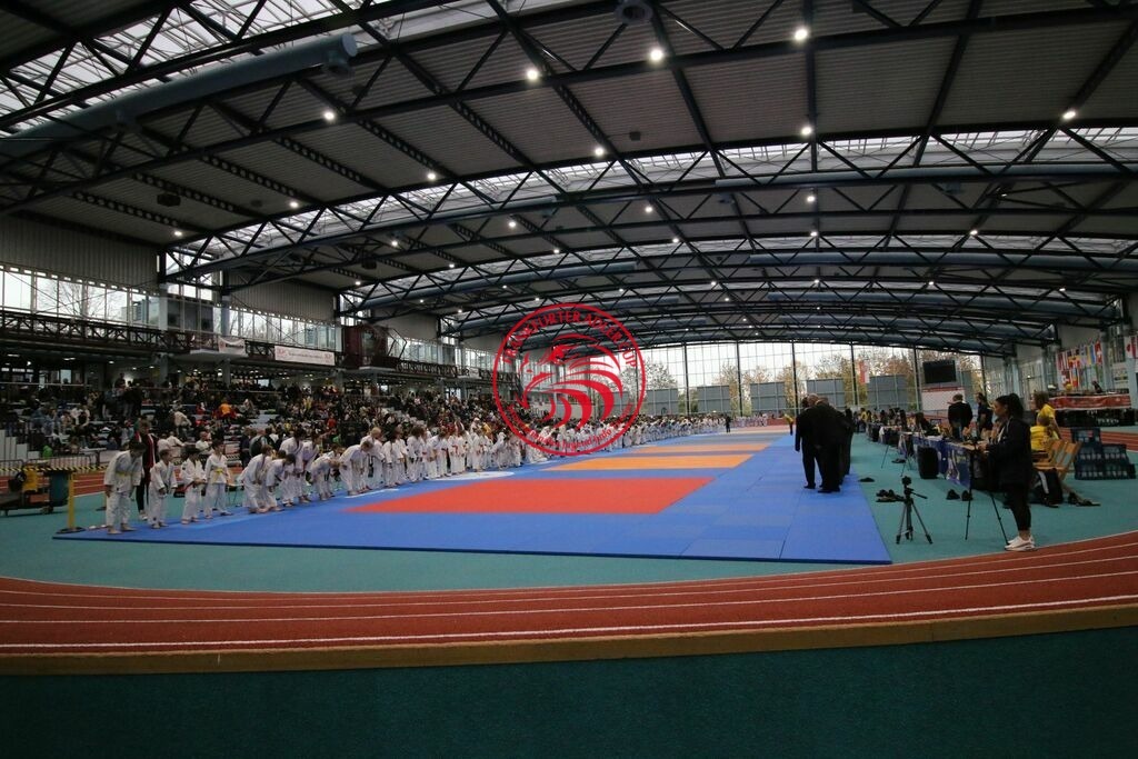 MSY-2022-10-29-7702 | Fotos vom Adler Cup - Pictures from Adler Cup

Hier findet Ihr alle Eindrücke und großen Momente der Adler Cup Wochenenden. Here you will find all impressions and great moments of the Adler Cup weekends. - Realisiert mit Pictrs.com