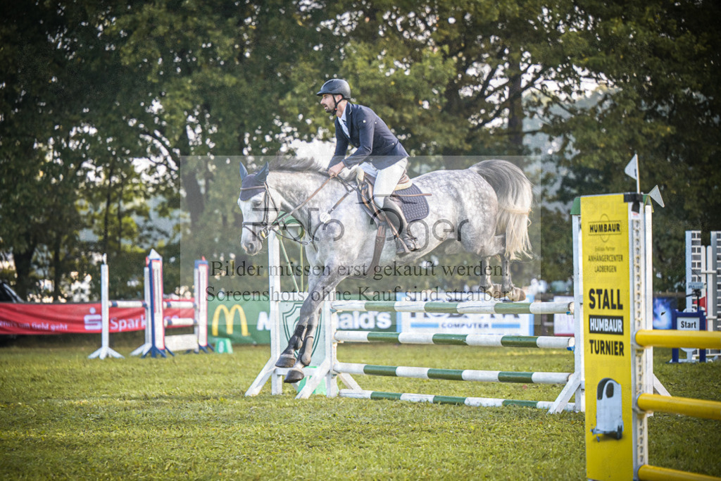 DOS_0173 | Entdecke hochwertige Reitturnierfotos von Foto Oger. Professionell, emotional und authentisch – jetzt Lieblingsmomente im Shop bestellen.Deutschlandweite Turnierfotografie. - Realisiert mit Pictrs.com