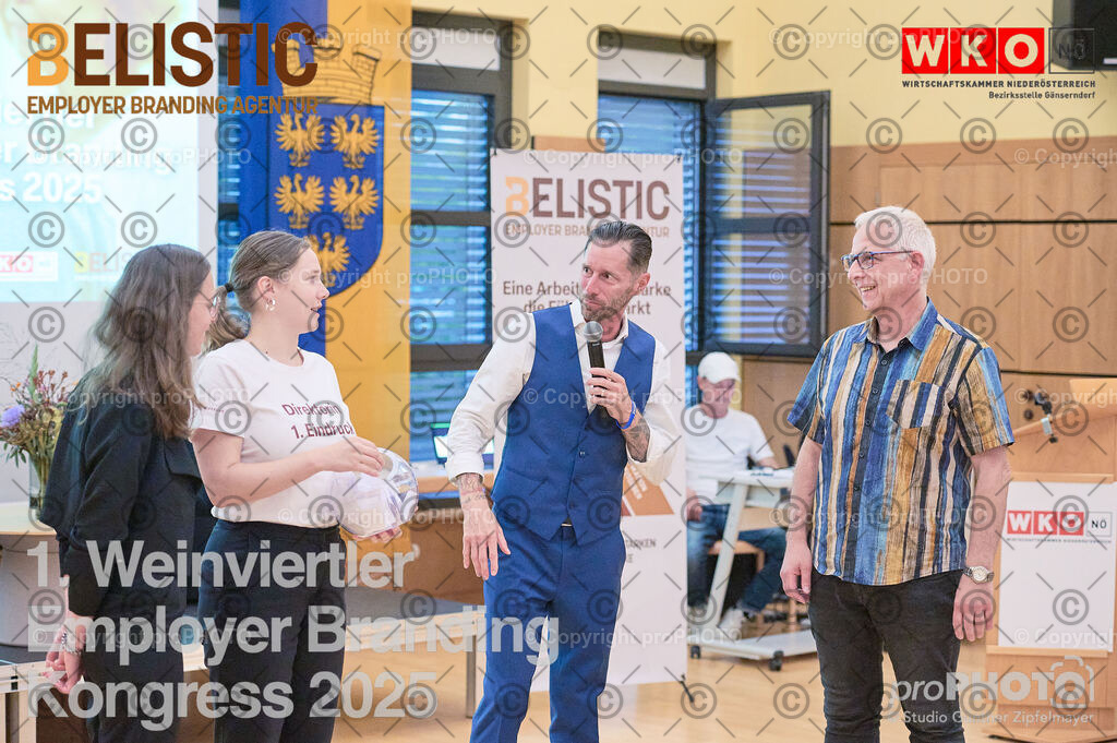 406_202509_EmployerBranding_NZ6_0595 | proPHOTO - Realisiert mit Pictrs.com