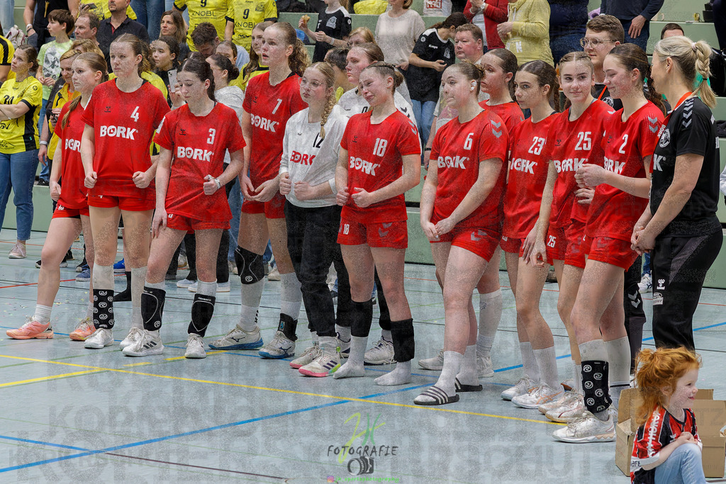 Hessenmeisterschaft wJC - Finale; HSG Kleenheim - HSG Weiterstadt/ Braunsh.Worf. | Hessenmeisterschaft wJC - Finale; HSG Kleenheim - HSG Weiterstadt/ Braunsh.Worf. am 22.03.2025 in Biedenkopf (Sporthalle Lahntalschule)Photo © 2025 - Jörg Heinrich - Realisiert mit Pictrs.com