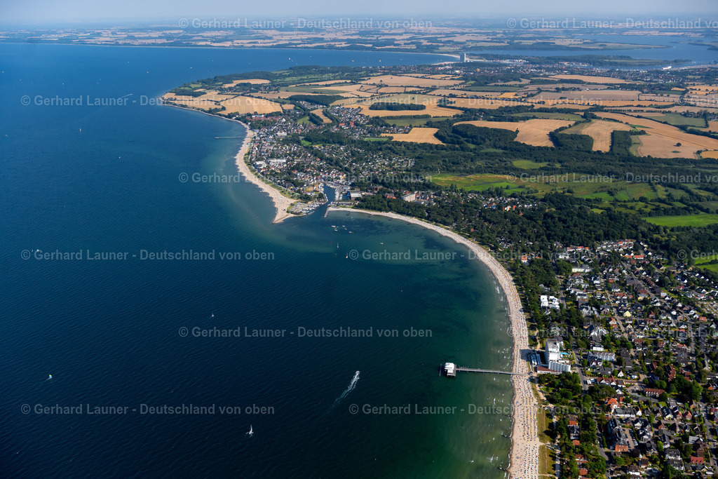 4038174 | NIENDORF/OSTSEE 07.08.2020 Küsten- Landschaft am Sandstrand in Niendorf/Ostsee im Bundesland Schleswig-Holstein, Deutschland. // Coastline on the sandy beach in Niendorf/Ostsee in the state Schleswig-Holstein, Germany. Foto: Gerhard Launer
