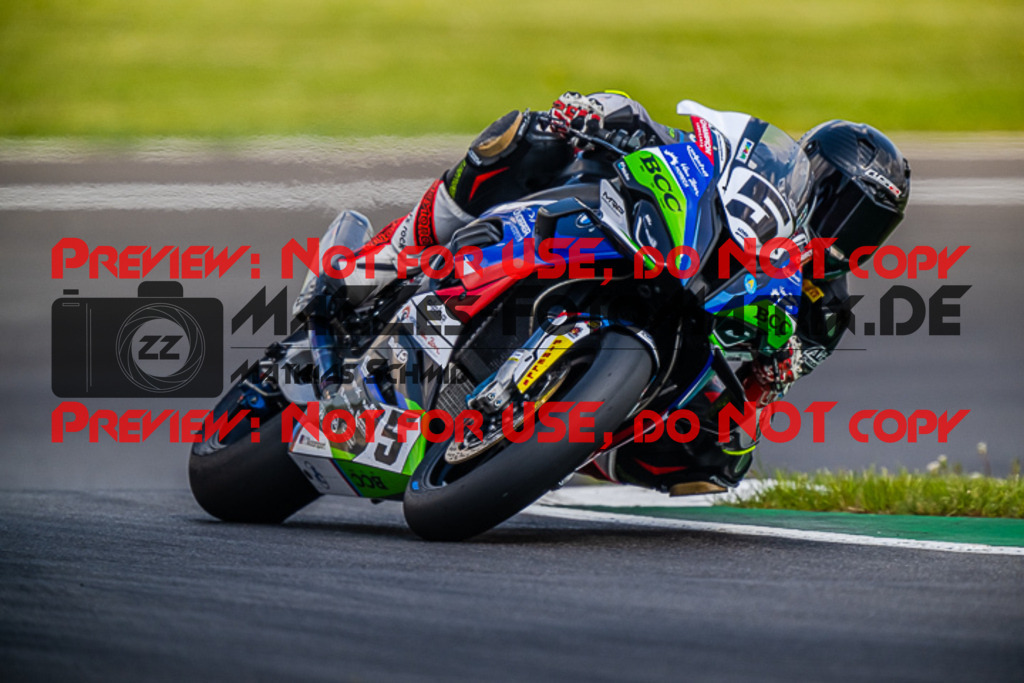 MaZZes_FotoMatrix_220506_97961 | Fotograf Mathias Schmid
Sportfotograf,
Eventfotograf,
Hochzeitsfotograf,
Portraitfotograf