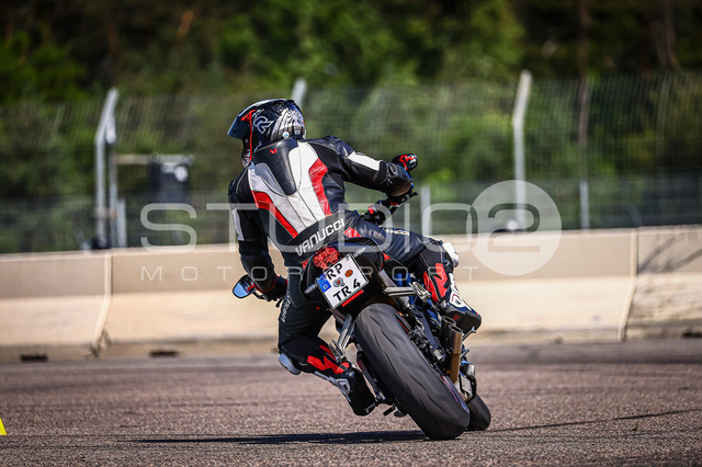 0070-240609_HR-004_70 | Deine Full-Service-Agentur für ✔️Videoproduktionen und ✔️Motorsportfotografie Jetzt Angebot anfragen!