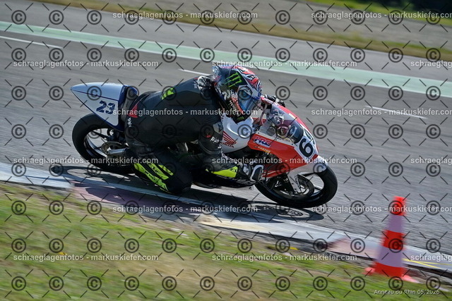 26BT02-0725 | markuskiefer.com - Realisiert mit Pictrs.com