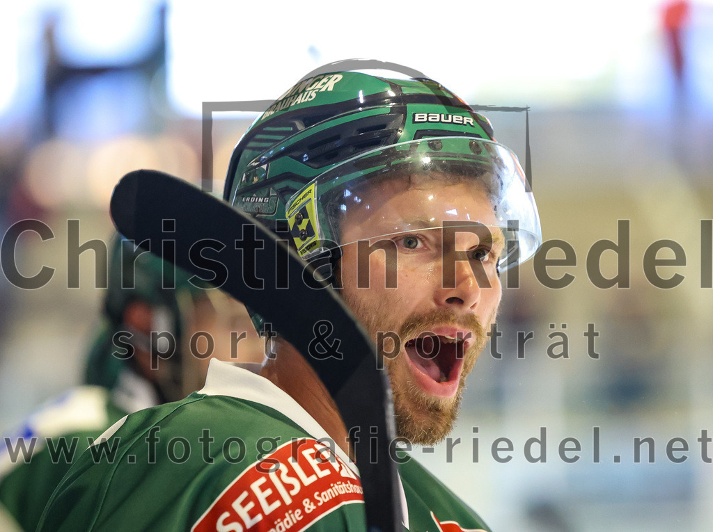2023-09-10_108_TSV_Erding_gegen_EHC_Klostersee | Erding, Deutschland, 10.09.2023:
Eishockey, Bayernliga 2023 / 2024, Testspiel, TSV Erding gegen EHC Klostersee, Endergebnis: 10:1

Thomas Plihal (Erding Gladiators, #39)

Foto: Christian Riedel / fotografie-riedel.net