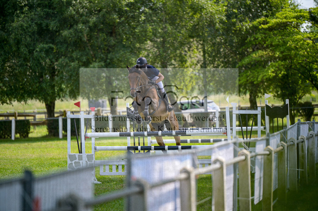 Reitturnier Voxtrup | Entdecke hochwertige Reitturnierfotos von Foto Oger. Professionell, emotional und authentisch – jetzt Lieblingsmomente im Shop bestellen.Deutschlandweite Turnierfotografie. - Realisiert mit Pictrs.com