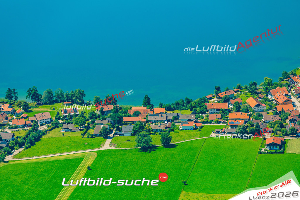 Luftaufnahme der Stadt Riegsee - Die Luftaufnahme wurde 2025 vom UL-Flugzeug heraus erstellt ( keine Drohne ) - Hochauflösende Luftaufnahme - für professionelle Ausdrucke geeignet. Die Geschenkidee !Mit Lizenz und Bildrechte bestellbar