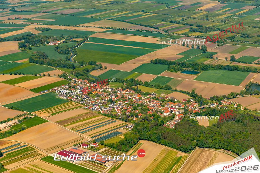Das Luftbild zeigt : Druisheim Mertingen - Die Luftaufnahme wurde 2024 vom UL-Flugzeug aus erstellt ( keine Drohne ) - Hochauflösende Luftaufnahme - Für grossformatige Ausdrucke geeignet. Die Geschenkidee !Mit Lizenz und Bildrechte bestellbar