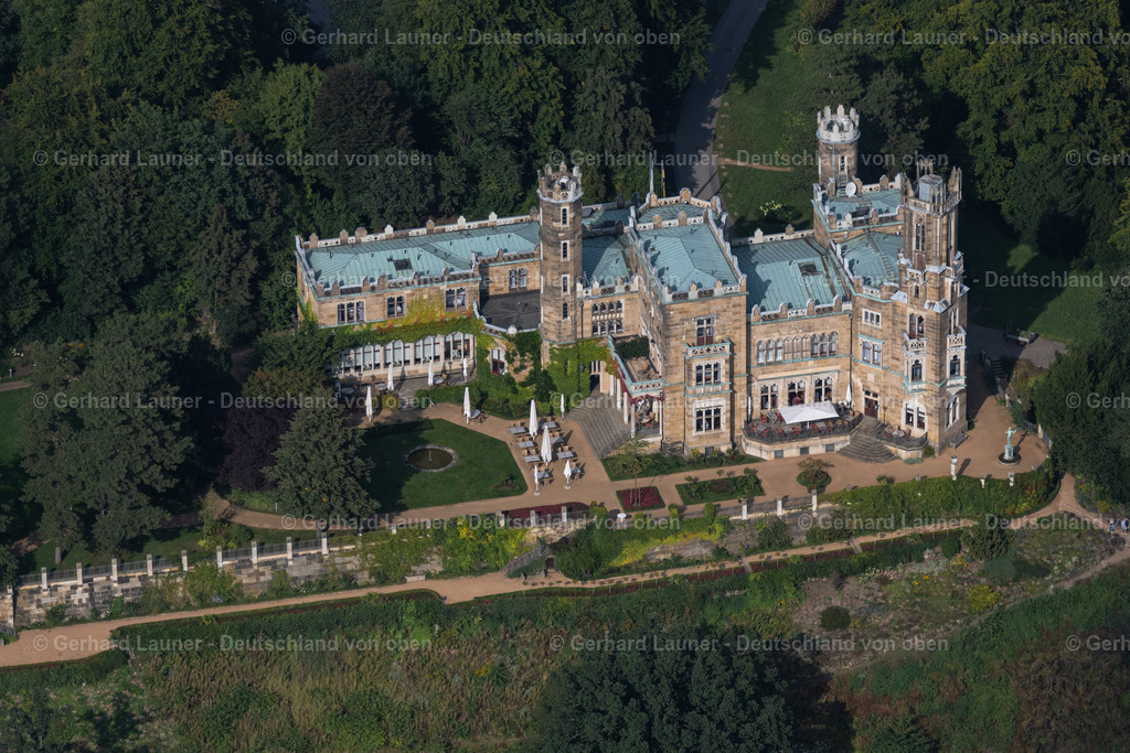 4060851 | DRESDEN 07.09.2021 Das Schloss Eckberg mit Schlossgarten ist ein Elbschloss in Dresden im Bundesland Sachsen. Es befindet sich am Elbhang im Stadtteil Loschwitz und beherbergt ein Hotel. // Schloss Eckberg with castle garden is a Elbschloss in Dresden in the state Saxony. It is located on the Elbhang in the district Loschwitz and houses a hotel. Foto: Gerhard Launer