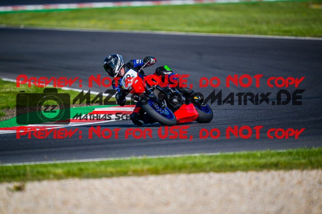 MaZZes_FotoMatrix_220506_96101 | Fotograf Mathias Schmid
Sportfotograf,
Eventfotograf,
Hochzeitsfotograf,
Portraitfotograf